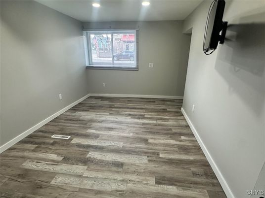 Empty room, Interior, Recessed Lighting, Wood Texture Flooring
