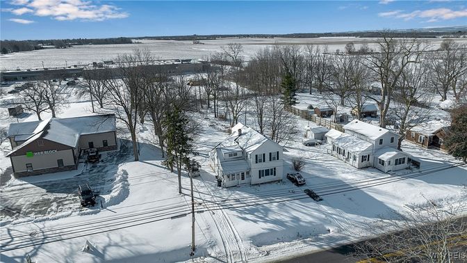 Exterior, Drone