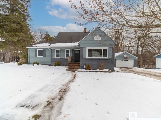 Detached Garage, Exterior, Facade, Cape Cod