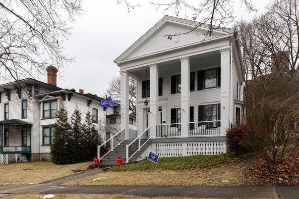 Exterior, Facade, American Foursquare