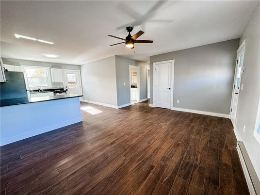 Empty room, Interior, Kitchen, Wood Texture Flooring