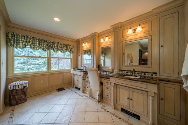 Bathroom, Interior, Recessed Lighting