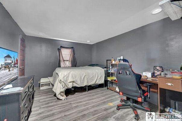 Bedroom, Home Office, Interior, Recessed Lighting, Wood Texture Flooring