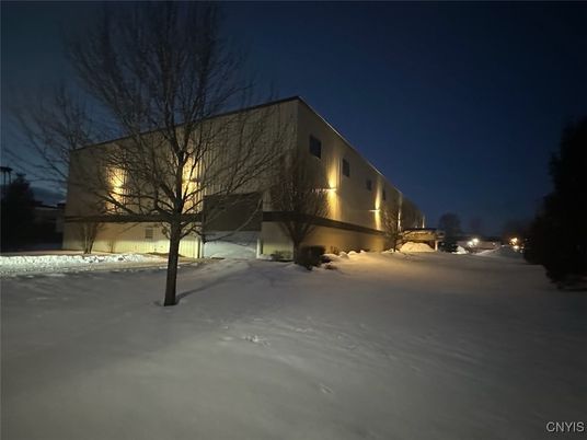 Backyard, Exterior, Facade, Modern