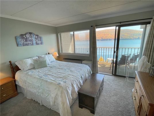 Bedroom, Interior, Water