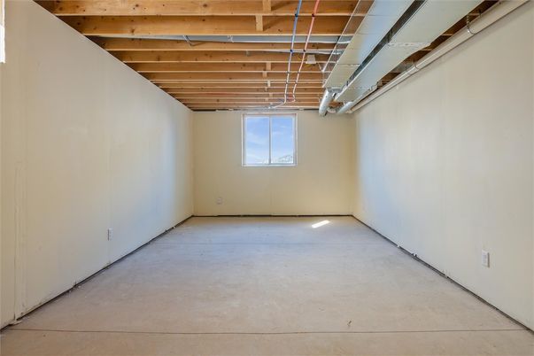 Empty room, Interior, Wooden Beams