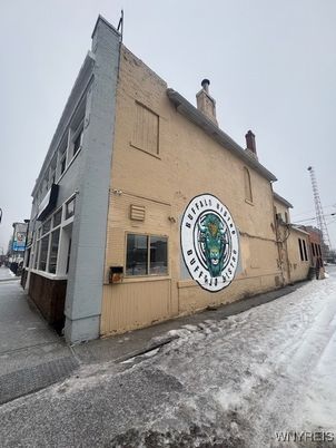 Exterior, Facade, None