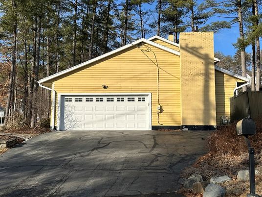 Detached Garage, Exterior