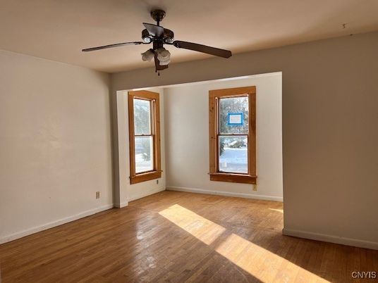 Empty room, Interior, Wooden Beams, Wood Texture Flooring