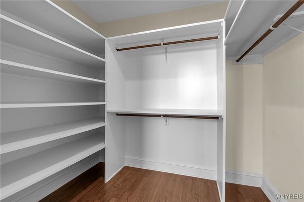 Interior, Walk-in Closets, Wood Texture Flooring