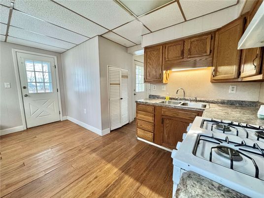 Interior, Kitchen, Wood Texture Flooring