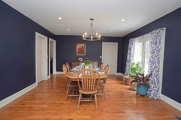 Chandelier, Dining room, Interior, Recessed Lighting, Wood Texture Flooring