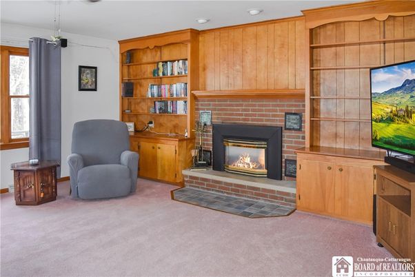Fireplace, Interior, Recessed Lighting