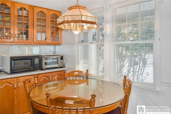 Chandelier, Dining room, Interior