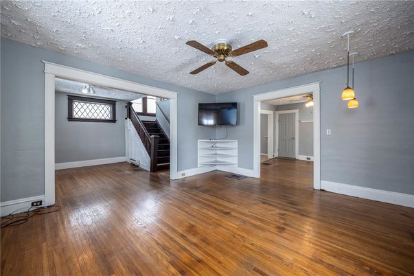 Empty room, Interior, Pendant Lights, Wood Texture Flooring