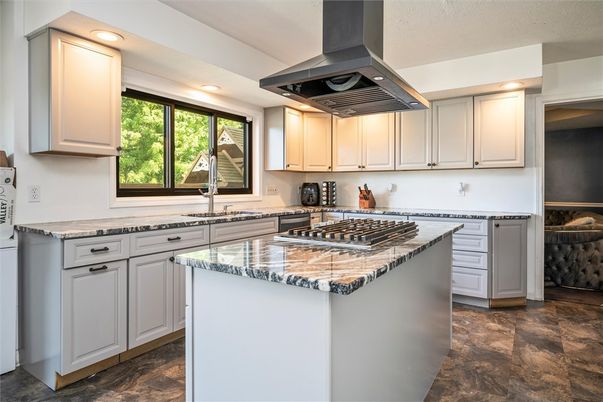 Interior, Kitchen, Recessed Lighting