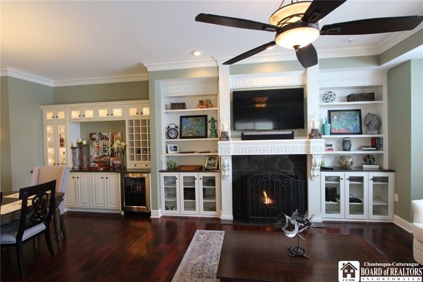 Dining room, Fireplace, Interior, Recessed Lighting, Wood Texture Flooring