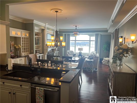Chandelier, Dining room, Interior, Living room, Pendant Lights, Wood Texture Flooring
