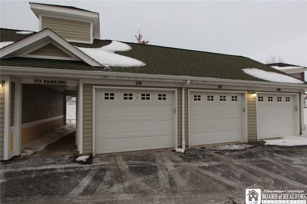Detached Garage, Exterior