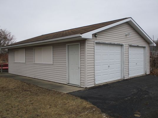 Detached Garage, Exterior