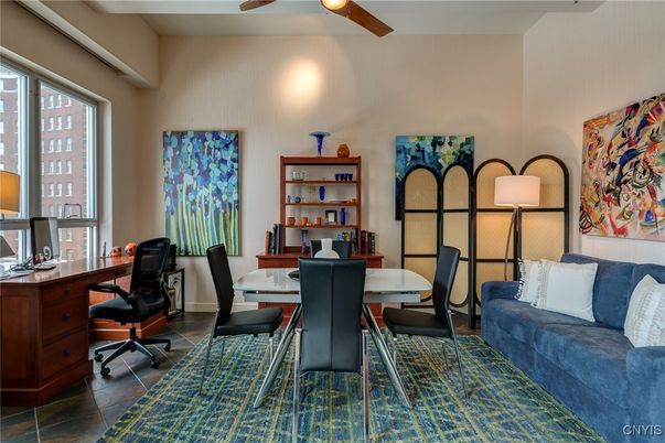 Home Office, Interior