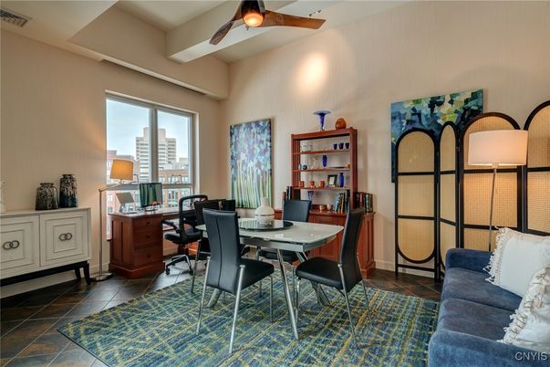 Home Office, Interior