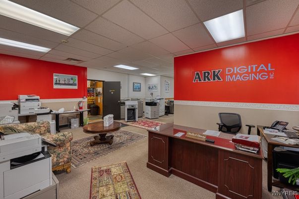 Home Office, Interior