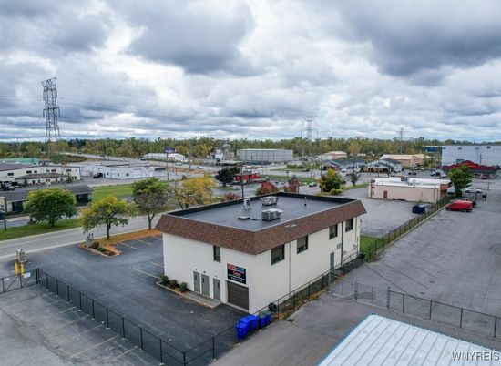 Exterior, Drone