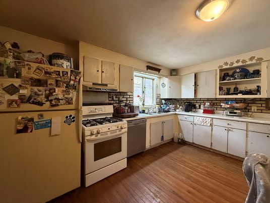 Interior, Kitchen, Wood Texture Flooring