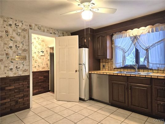 Interior, Kitchen, Tile Countertops