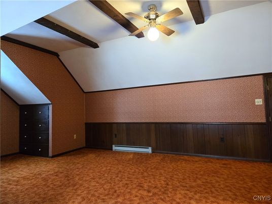 Empty room, Interior, Wooden Beams