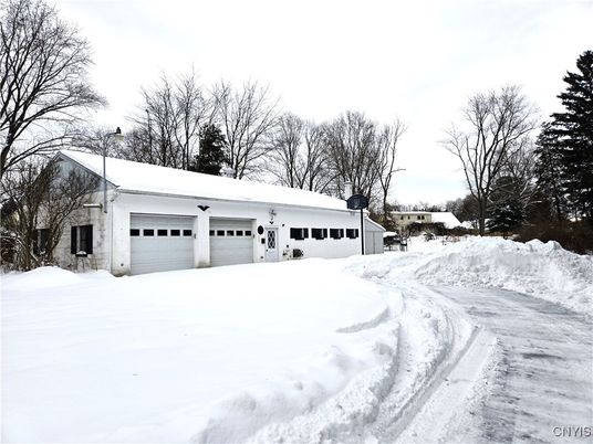 Detached Garage, Exterior