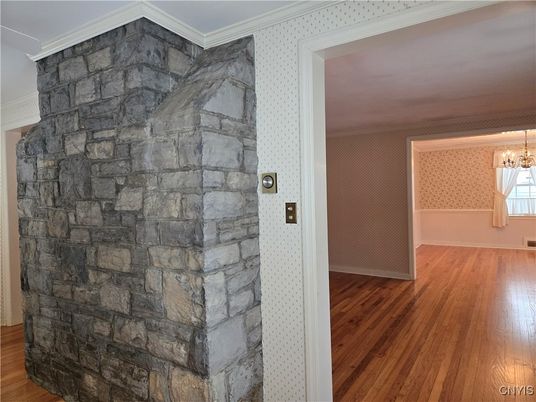 Interior, Pendant Lights, Stone Walls, Wood Texture Flooring