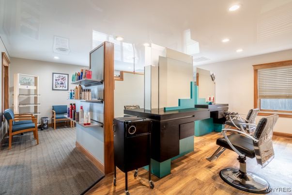 Interior, Recessed Lighting, Wood Texture Flooring