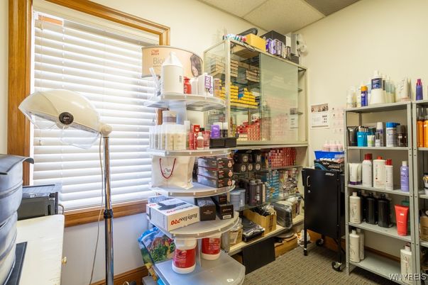 Home Office, Interior