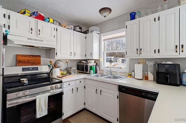 Interior, Kitchen, Stainless Steel Appliances