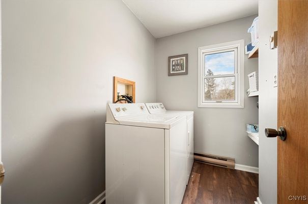 Interior, Washer, Wood Texture Flooring