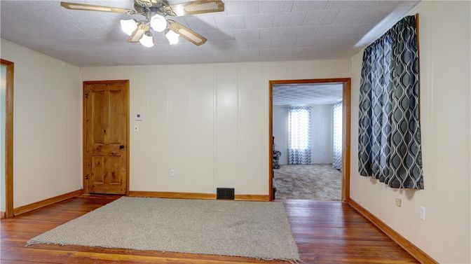 Empty room, Interior, Wood Texture Flooring