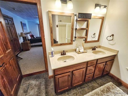 Bathroom, Dual Sink Vanities, Interior