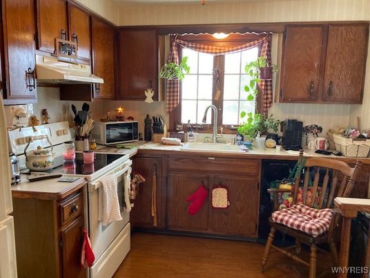 Interior, Kitchen, Wood Texture Flooring