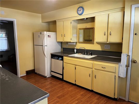 Interior, Kitchen, Wood Texture Flooring