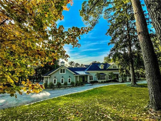 Backyard, Exterior, Facade, Cape Cod