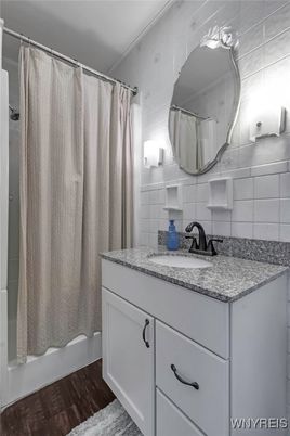 Bathroom, Interior, Wood Texture Flooring