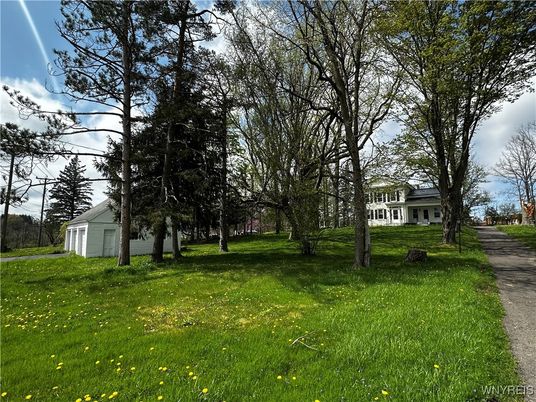 Backyard, Detached Garage, Exterior