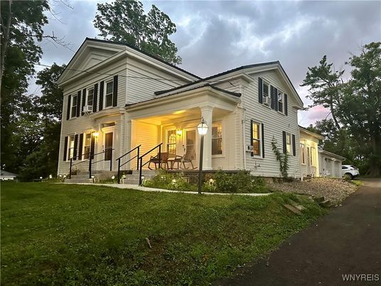 Backyard, Exterior, Facade, Farmhouse