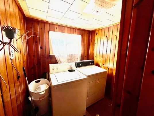 Interior, Washer, Wooden Walls