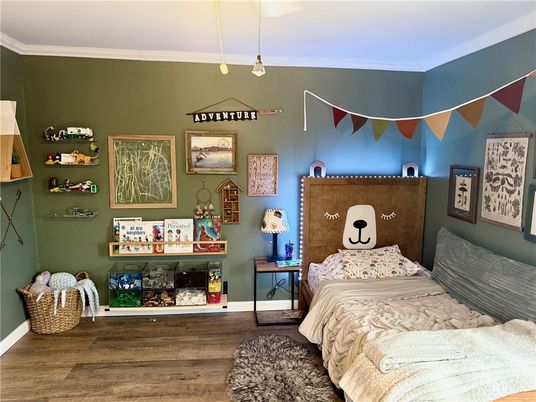 Bedroom, Interior, Pendant Lights, Wood Texture Flooring