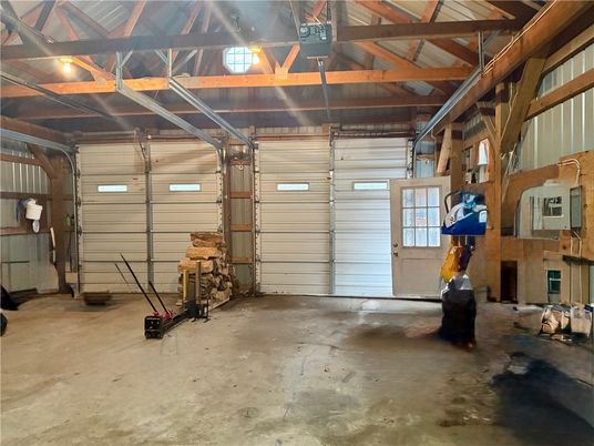 Garage, Interior