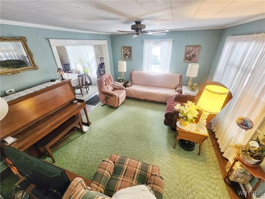 Interior, Living room, Piano