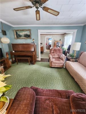 Interior, Living room, Piano